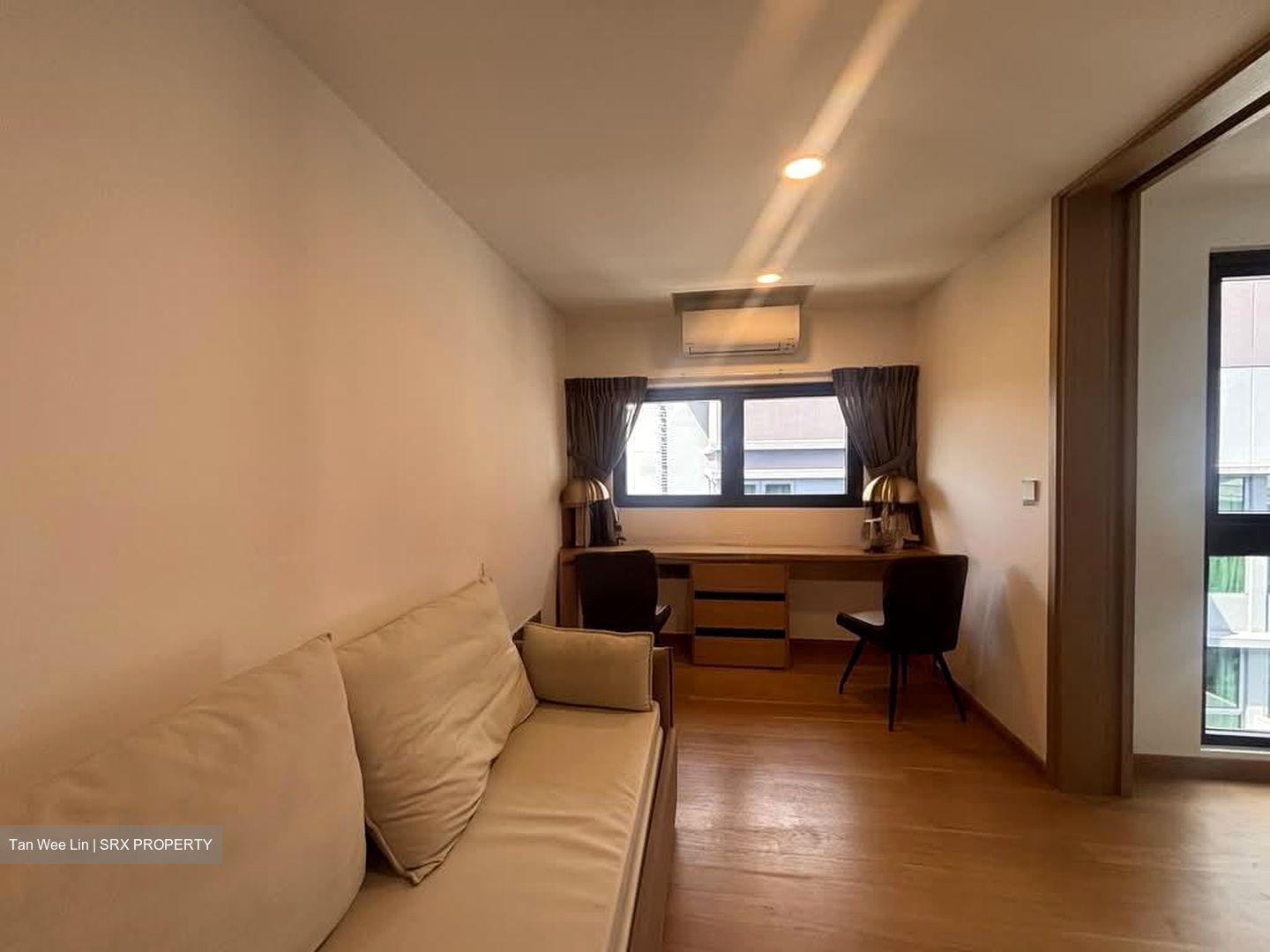 Fernhill Road (D10), Semi-Detached #577894041